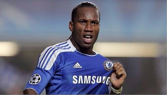 Didier Drogba brilló en la Premier League con la camiseta del Chelsea. (Foto: AFP)