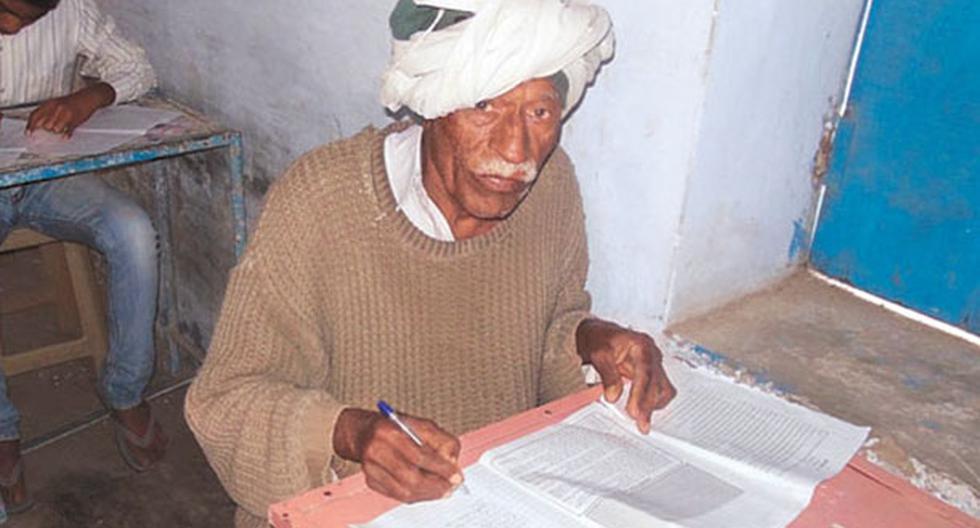 Charan Yadav, de 77 años, intentará aprobar la secundaria tras reprobar 46 veces. (Foto: Twitter|@koradanews)