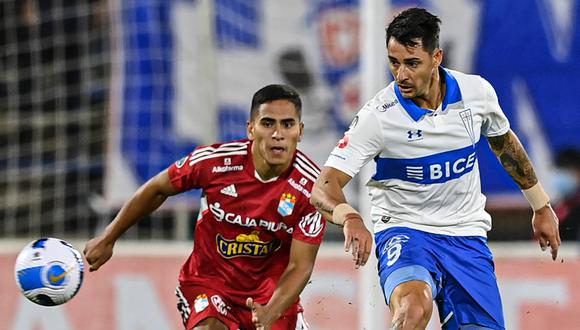 U. Católica venció 2-1 a Sporting Cristal en Santiago por la Copa Libertadores. (Foto: AFP)