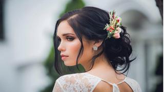 Luce fantástica con estos accesorios para el cabello hechos con flores naturales