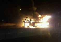 La Libertad: ómnibus se incendia cuando se dirigía de Trujillo a Chiclayo