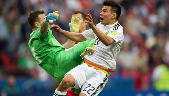 'Chucky' Lozano sufrió, literalmente, más de la cuenta para anotar con la selección mexicana en Copa Confederaciones. (Foto: AFP)
