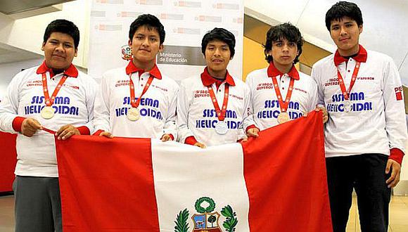 Perú obtiene cinco medallas en Olimpiada Mundial de Matemática