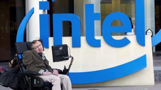 Stephen Hawking presentó una silla de ruedas ‘inteligente’