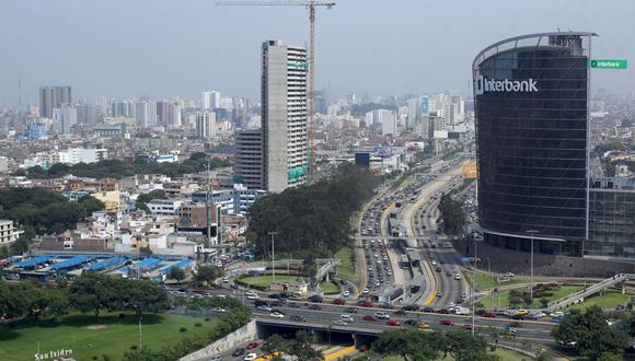 Perú realizó en noviembre una operación de endeudamiento mediante la emisión de tres nuevas referencias en dólares con vencimientos en 2032, 2060 y 2121, por un total de US$4.000 millones. (Foto: GEC)