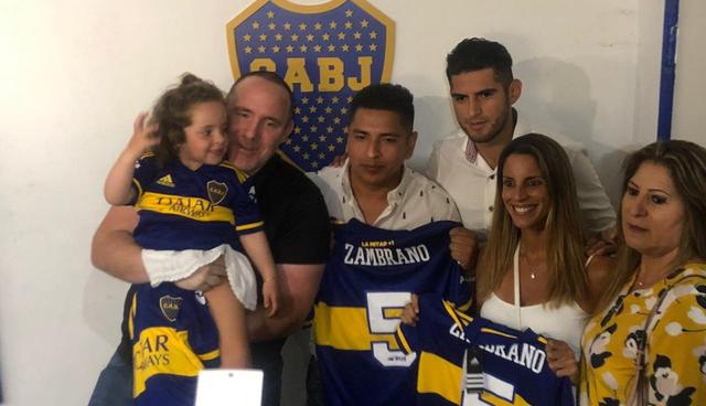 La familia de Carlos zambrano no podía estar ausente de este gran día. (Foto. @PampaAranda)