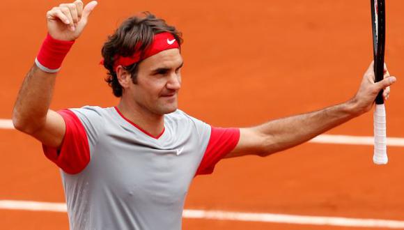 Federer ganó y clasificó a la segunda ronda de Roland Garros