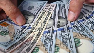 Dólar sube hasta S/ 3,90 tras anuncio de disolución del Congreso