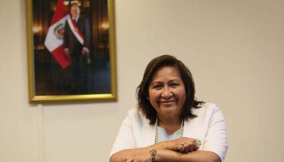 Que 52% de peruanos crea que la violencia contra la mujer es algo natural preocupa especialmente a la ministra. (Foto: Lino Chipana/El Comercio)