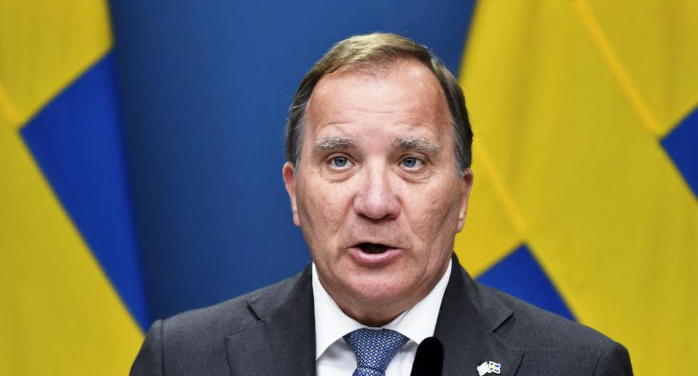 Prime Minister of Sweden is censored by Parliament and has one week to resign and call elections
