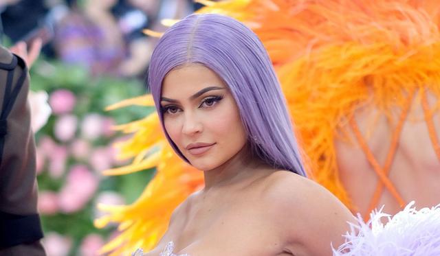 El video de Kylie Jenner causó furor entre los cibernautas. (AFP)