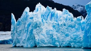 Científicos hallan residuos radiactivos atrapados en los glaciares