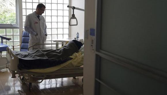 Francia discute la sedación terminal para una muerte digna