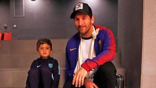¿Nace un crack? Thiago Messi vio todo el Barza - Inter con su papá y él le agradeció así | FOTOS