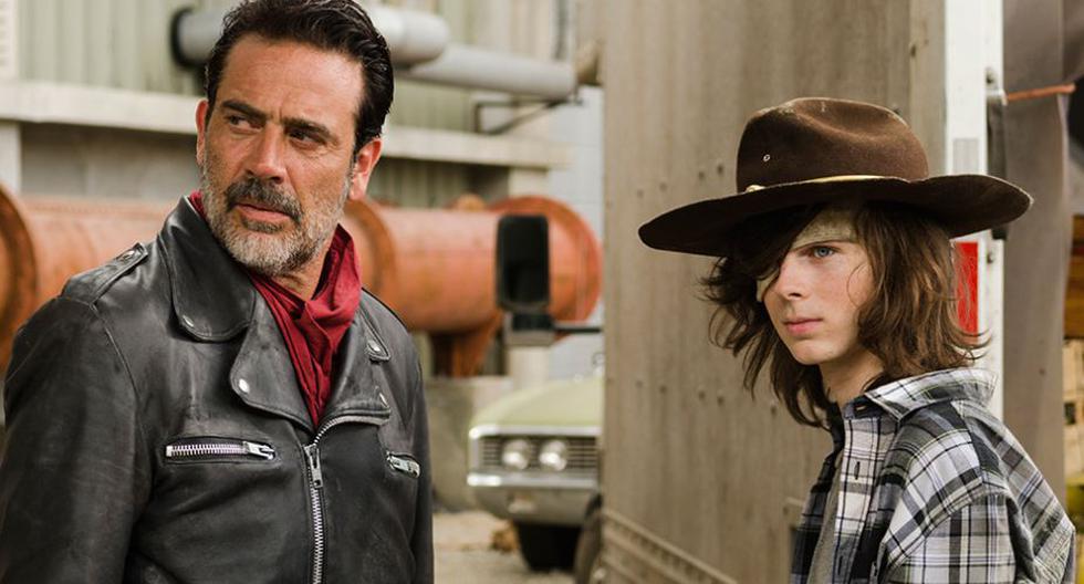 Jeffrey Dean Morgan es Negan y Chandler Riggs es Carl en 'The Walking Dead' (Foto: AMC)