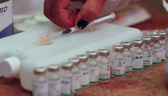 Con el paso del tiempo se despejan más dudas sobre la vacuna china. (Foto: Juan Karita / AP)