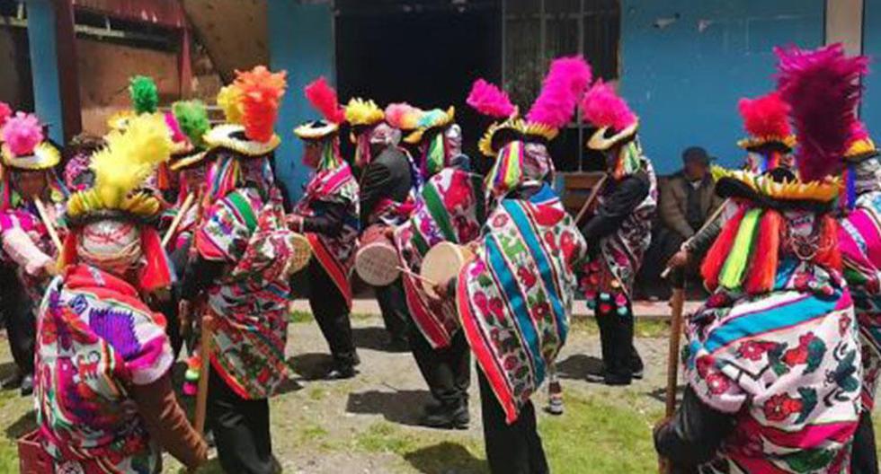 Así son los trajes del carnaval de Patambuco. (Foto: Andina)