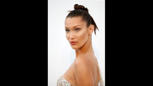 Bella Hadid sabe cómo llamar la atención. Esta vez vistió un arriesgado diseño en Cannes. (Fotos: Reuters/AF´P)