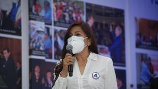 Lady Camones: “El presidente Castillo estaría afectando gravemente la institucionalidad de las Fuerzas Armadas”