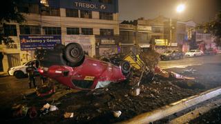 Conductor de triciclo muere tras ser atropellado por auto que terminó volcado en San Martín