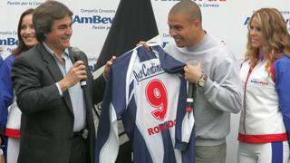 Ronaldo y el día que fue nombrado socio de Alianza Lima [FOTOS]