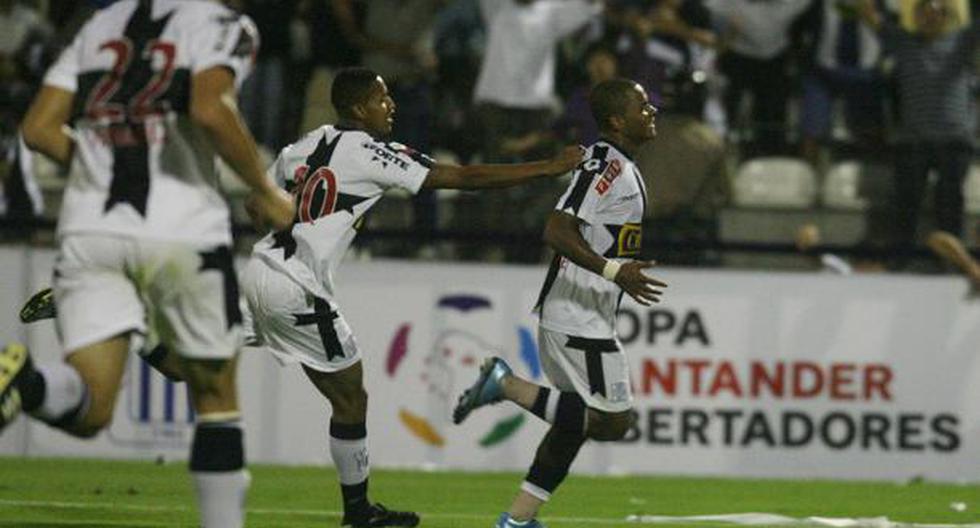 Wilmer Aguirre fue la figura de la goleada de Alianza Lima a Estudiantes. Hizo tres goles. (Foto: Getty Images)