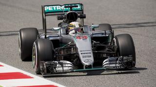 Fórmula 1: Lewis Hamilton partirá primero en España