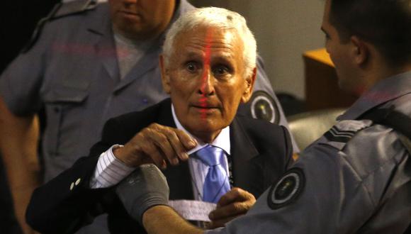 Hija de represor argentino Miguel Etchecolatz: "Rezaba para que mi padre muriera". (Reuters).