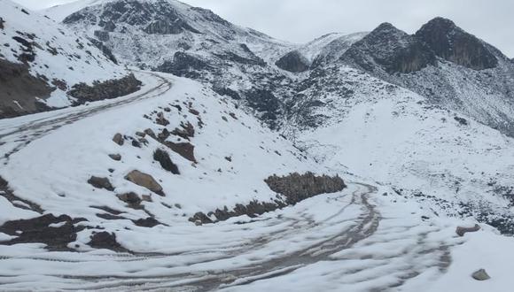 Las carreteras de la zona se encuentran intransitables por causa de la fuerte nevada | Foto: Municipalidad de Corani