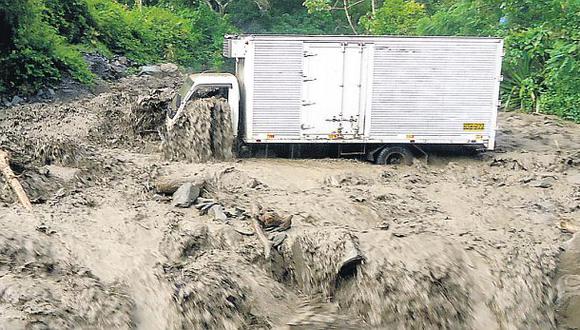Desbordes de ríos y huaicos afectan a cinco regiones