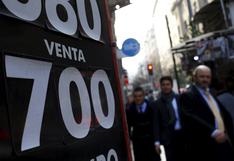 Chile: precio del dólar sube a máximo histórico pese a anuncio de intervención del banco central