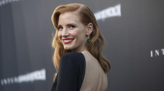 "Interstellar": actrices del filme deslumbran en alfombra roja - 1