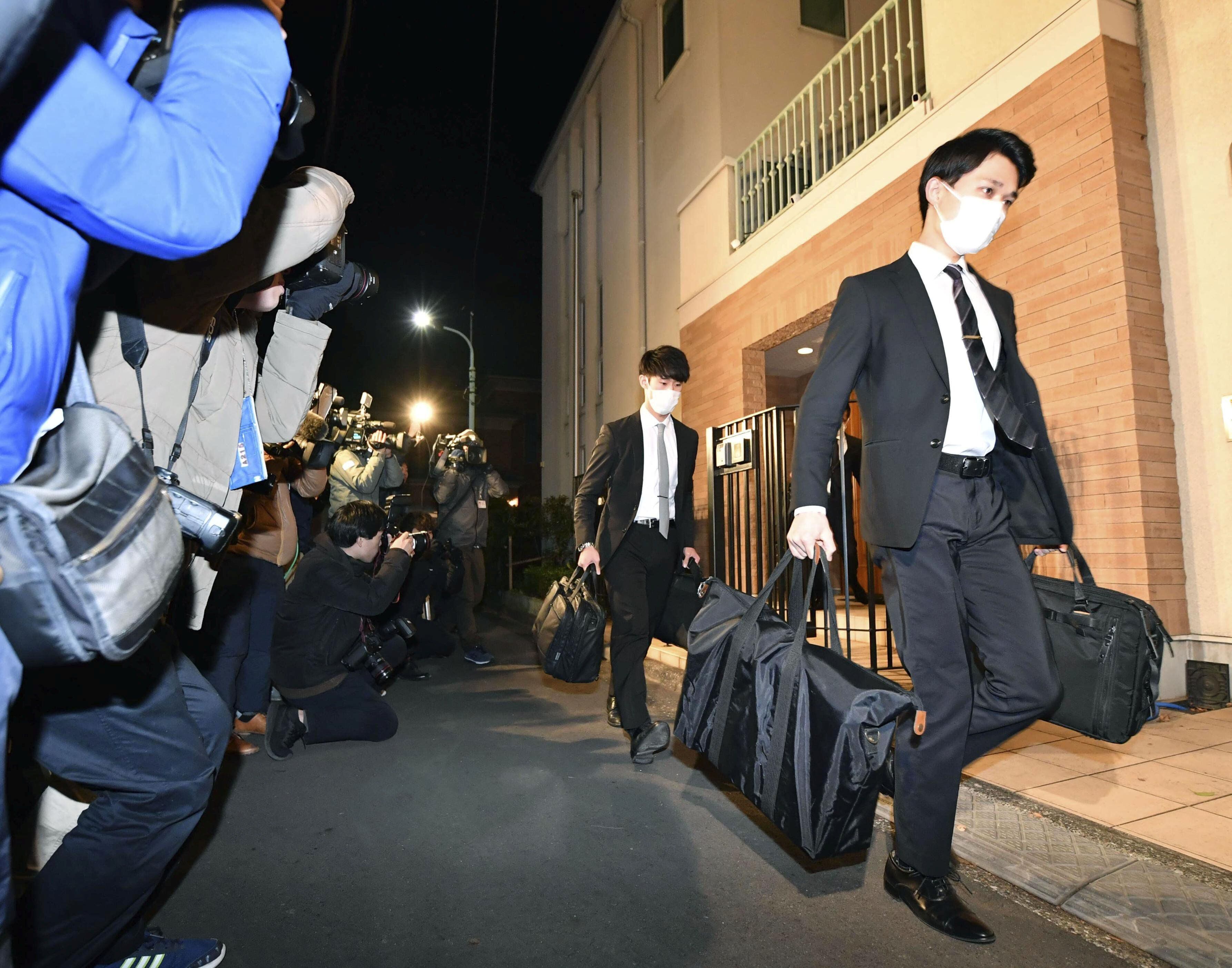 Por ahora, la Fiscalía de Tokio ha designado a una docena de agentes para inspeccionar la vivienda de Ghosn. (Reuters)