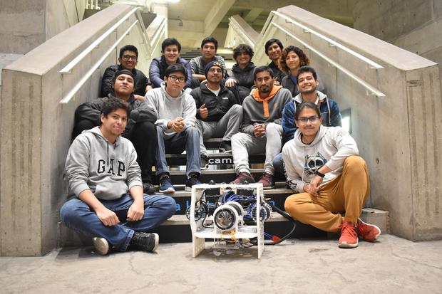 Este es el grupo de estudiantes detrás del proyecto de robot submarino. (Foto: Difusión)