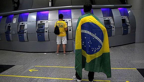 Economía brasileña crece en abril por primera vez desde 2014
