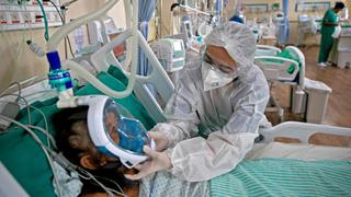 Brasil registra 790 muertes por coronavirus en un dia y el total bordea los 450.000 