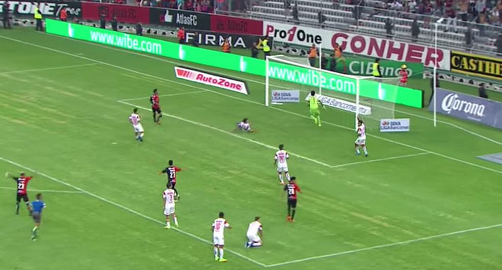 Pedro Gallese encajó un gol que debió ser anulado por el árbitro. (Foto y Video: Azteca Deportes)