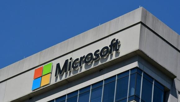 Microsoft identifica varios ciberataques a su sistema debido a dos vulnerabilidades. (Photo by Eva HAMBACH / AFP)