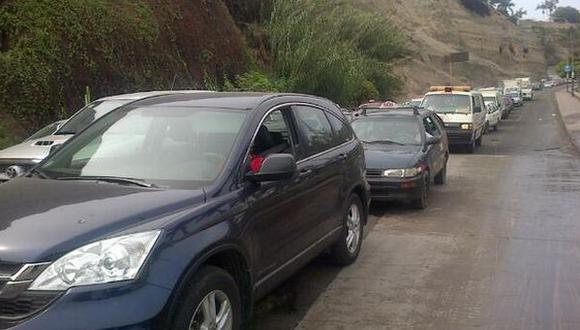 Chorrillos: gran aniego causó congestión vehicular esta mañana