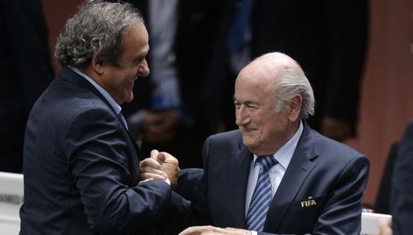 Blatter reveló careo con Platini antes de la votación de FIFA