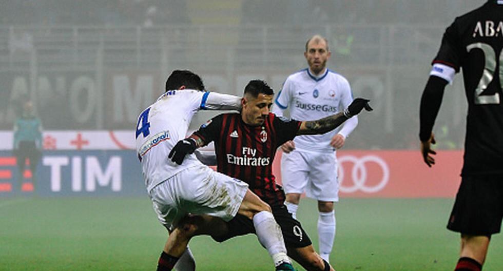 Gianluca Lapadula marcó una asistencia en la victoria del Milan sobre el Cagliari. (Foto: Getty Images)
