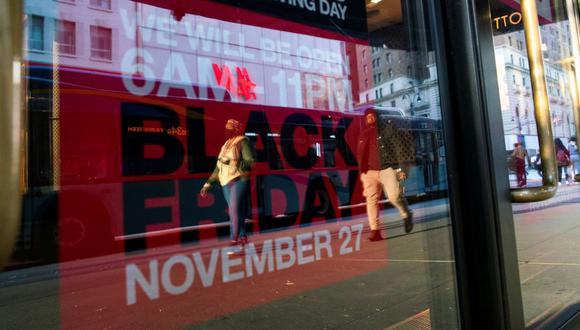 El Black Friday, que se celebra tras el día de Acción de Gracias, marca tradicionalmente el inicio de la temporada de compras navideñas en Estados Unidos. (Foto: Reuters)