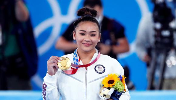 La gimnasta estadounidense Sunisa Lee consiguió la medalla de oro en Tokio 2020. (Foto: EFE)