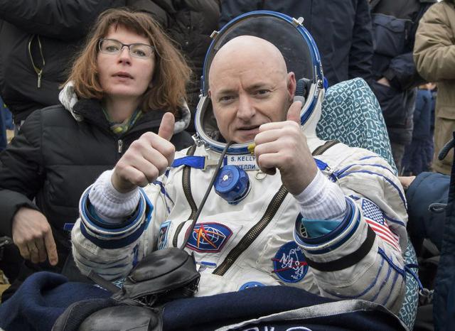 El astronauta que pasó 1 año en el espacio creció 5 centímetros - 2