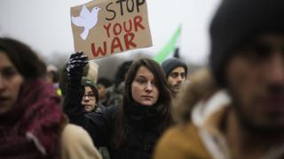 Miles marchan en Alemania contra el horror de la guerra siria