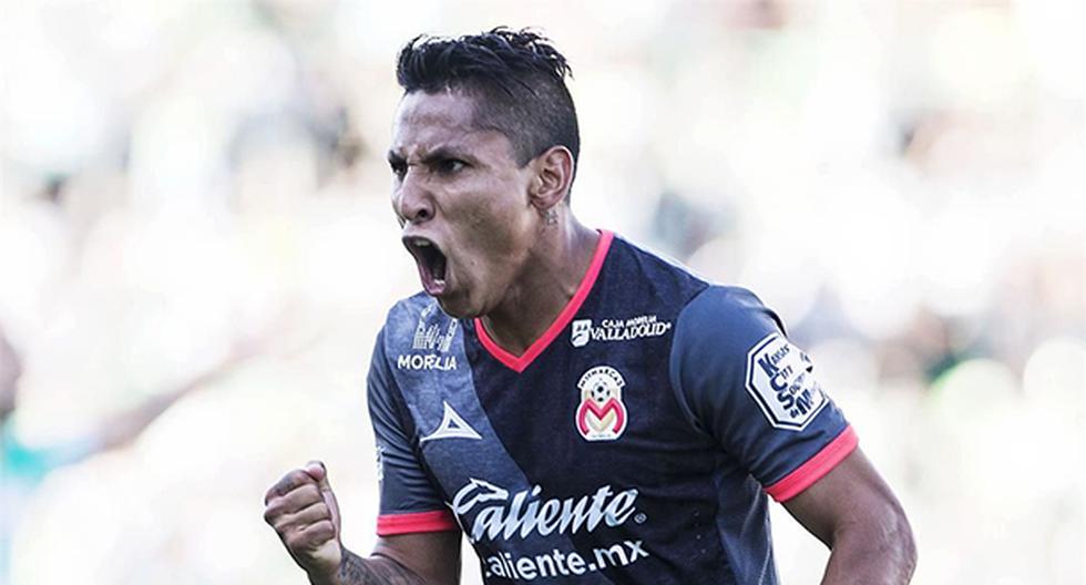 Raúl Ruidíaz marcó un hat-trick con el Monarcas Morelia. Pero no fue el primer peruano en hacerlo. (Foto: Twitter)