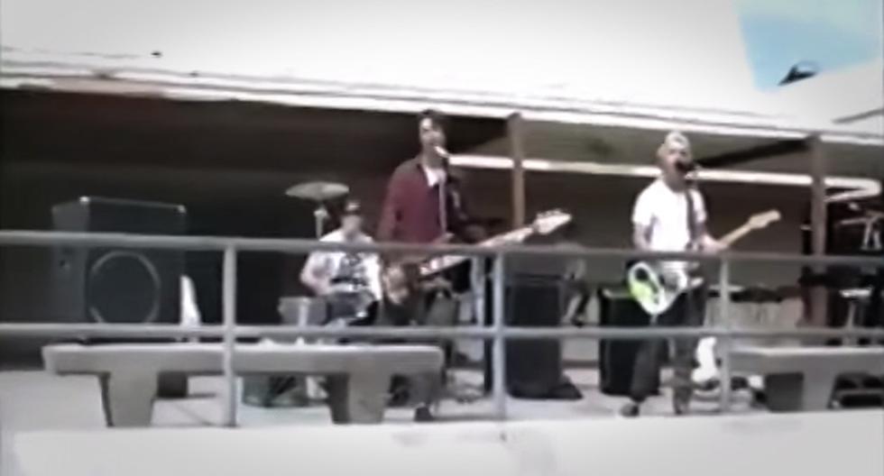 Green Day tocaba los temas de su disco recién publicado 39/Smooth, ante los compañeros de su escuela. (Foto:YouTube)