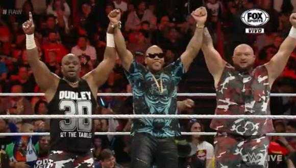WWE: Flo Rida fue retado a duelo de rap por The Social Outcasts