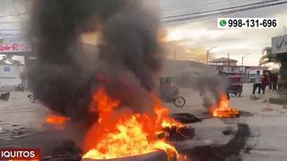Paro de transportistas de carga pesada: Iquitos y Juliaca amanecen con bloqueos de vías y quema de llantas 