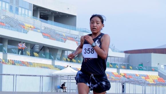 Inés Melchor compitió en el Primer Control de la Federación de Atletismo, pero no logró completar los 10 mil metros. (Foto: Legado Lima 2019)